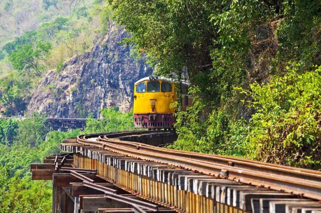 Hotel Treeyapat Place Kanchanaburi Zewnętrze zdjęcie